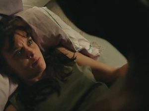 Frankie Shaw – ”SMILF” s1e01